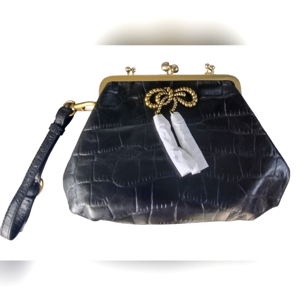 NWOT Genuine Leather Vintage Betsey Johnson Frame Style Wristlet